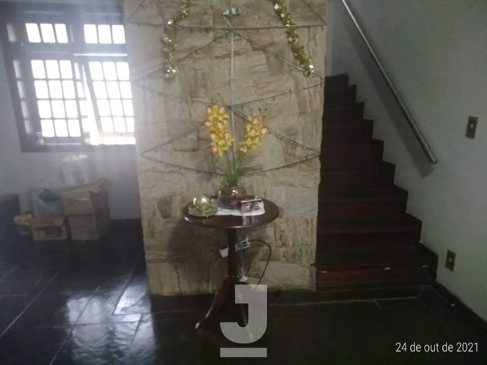 Casa, 4 quartos, 358 m² - Foto 1