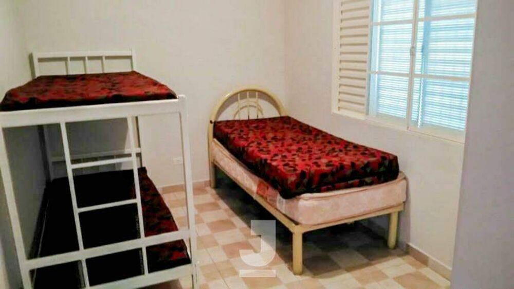 Chácara à venda com 5 quartos, 250m² - Foto 4