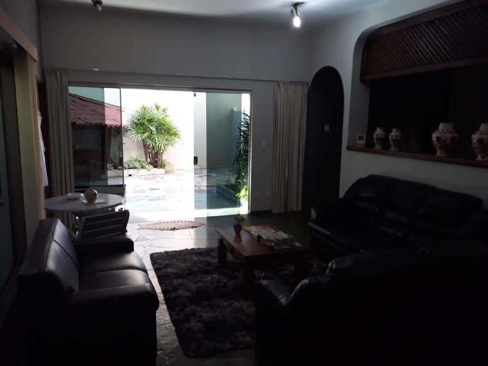 Casa à venda com 4 quartos, 338m² - Foto 4