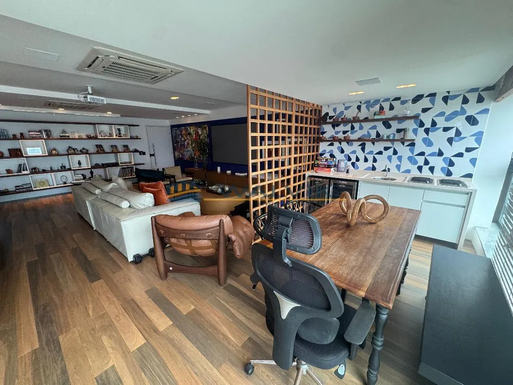 Apartamento, 3 quartos, 185 m² - Foto 1