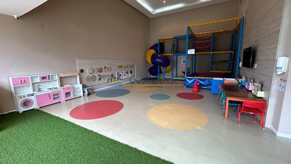 Apartamento, 3 quartos, 220 m² - Foto 2