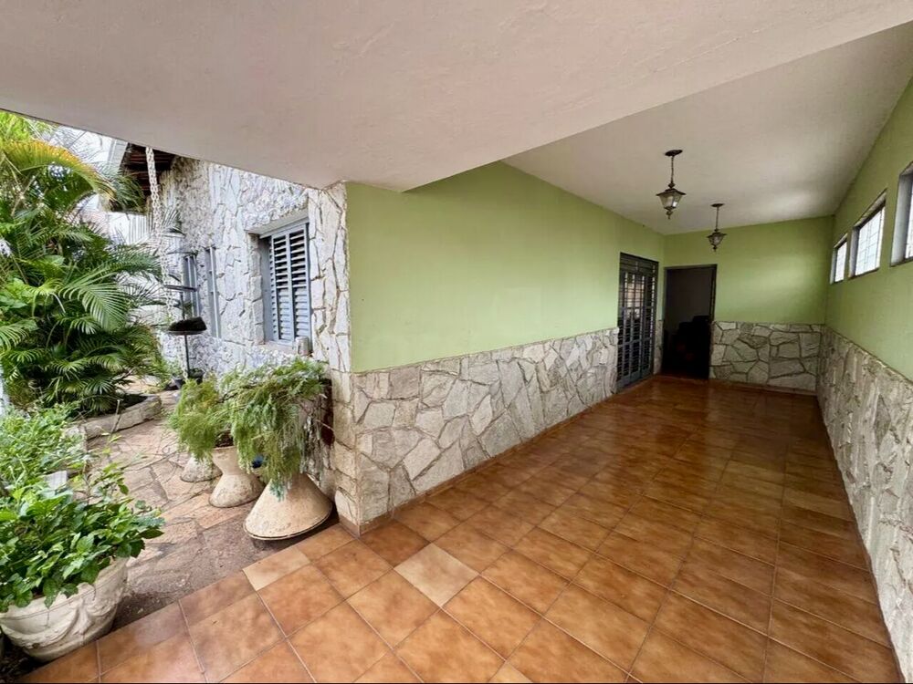Casa, 4 quartos, 235 m² - Foto 3