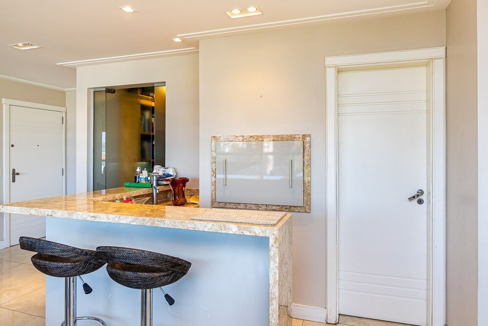 Apartamento à venda com 3 quartos, 137m² - Foto 23