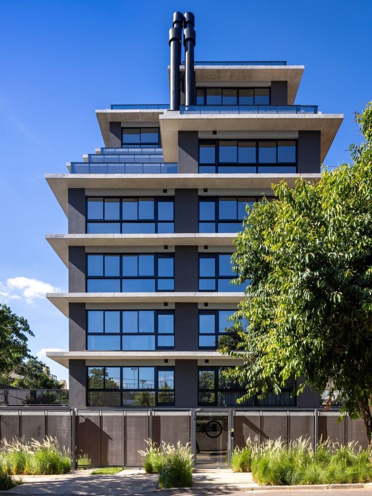 Apartamento à venda com 2 quartos, 117m² - Foto 1