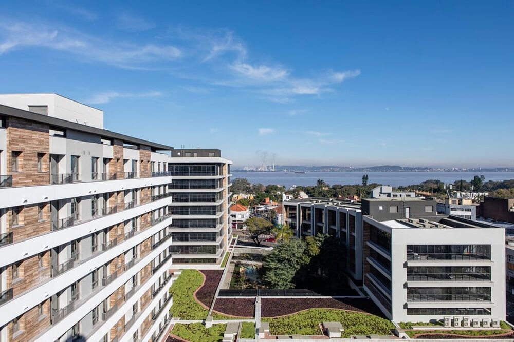 Apartamento à venda com 3 quartos, 150m² - Foto 3