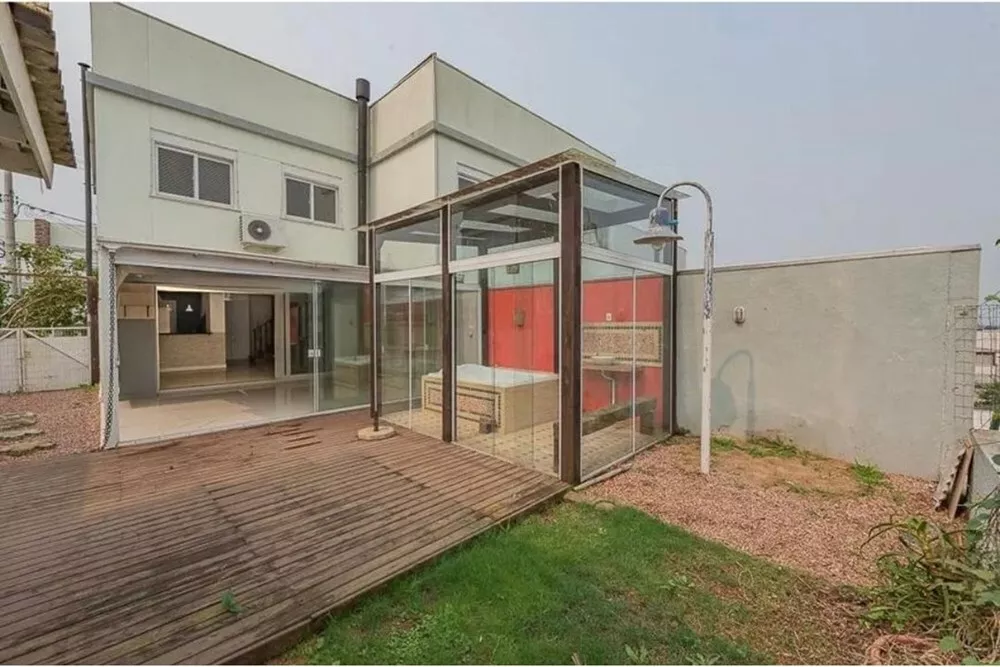 Casa à venda com 3 quartos, 120m² - Foto 2