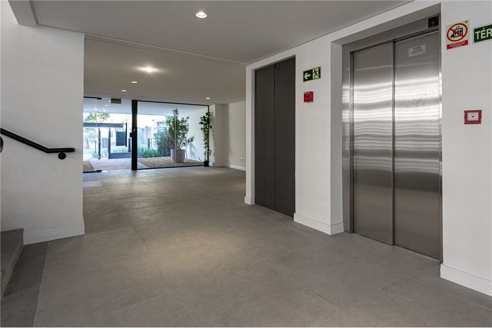 Apartamento à venda com 3 quartos, 109m² - Foto 8