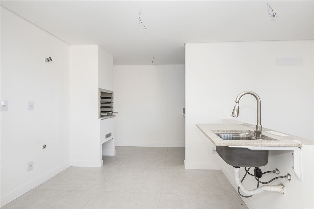Apartamento à venda com 3 quartos, 109m² - Foto 17