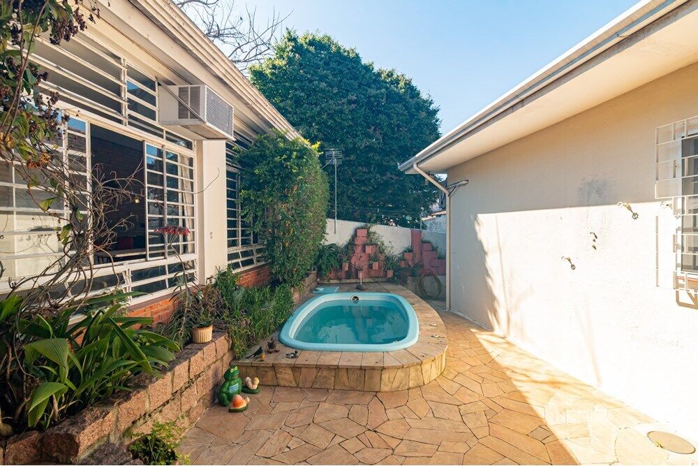 Casa à venda com 3 quartos, 248m² - Foto 8