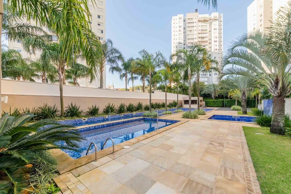 Apartamento à venda com 3 quartos, 147m² - Foto 2