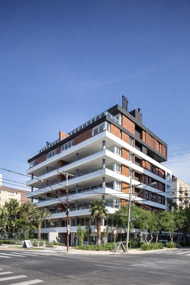 Apartamento à venda com 3 quartos, 177m² - Foto 2