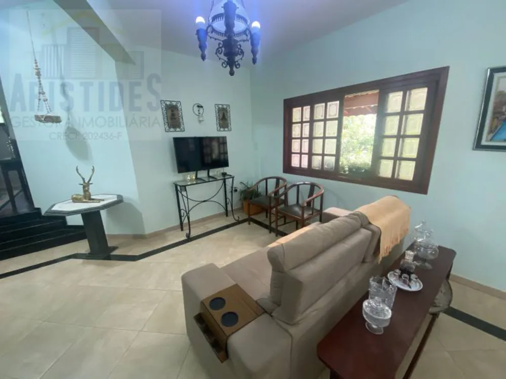 Chácara, 4 quartos, 1032 m² - Foto 2