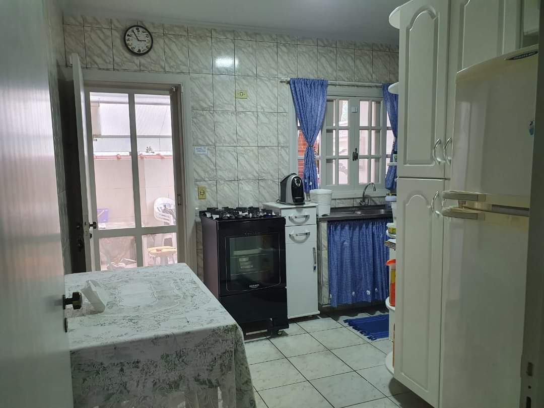 Casa de Condomínio à venda com 2 quartos, 120m² - Foto 2