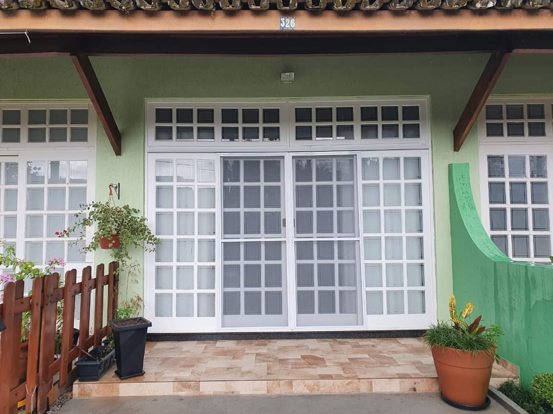 Casa de Condomínio à venda com 2 quartos, 120m² - Foto 1