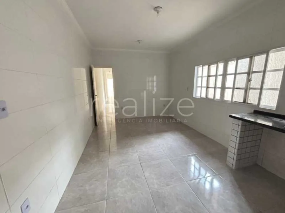 Casa, 3 quartos, 194 m² - Foto 2