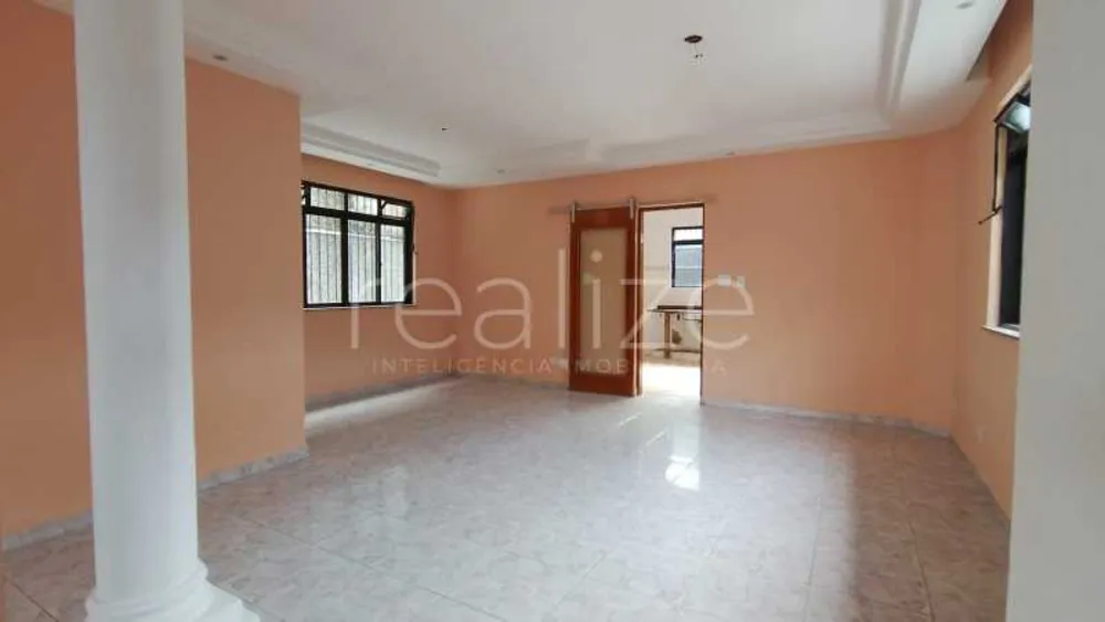 Casa, 3 quartos, 257 m² - Foto 2