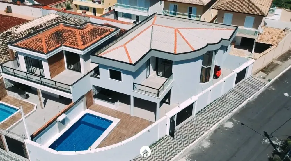 Casa, 3 quartos, 298 m² - Foto 1