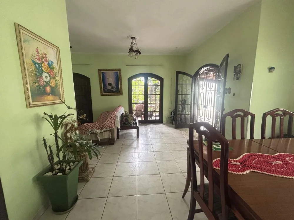 Casa, 4 quartos, 190 m² - Foto 3