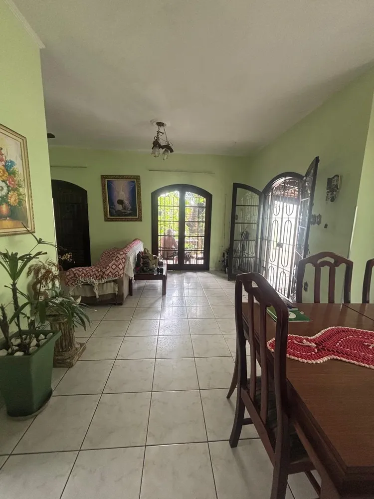 Casa, 4 quartos, 190 m² - Foto 4
