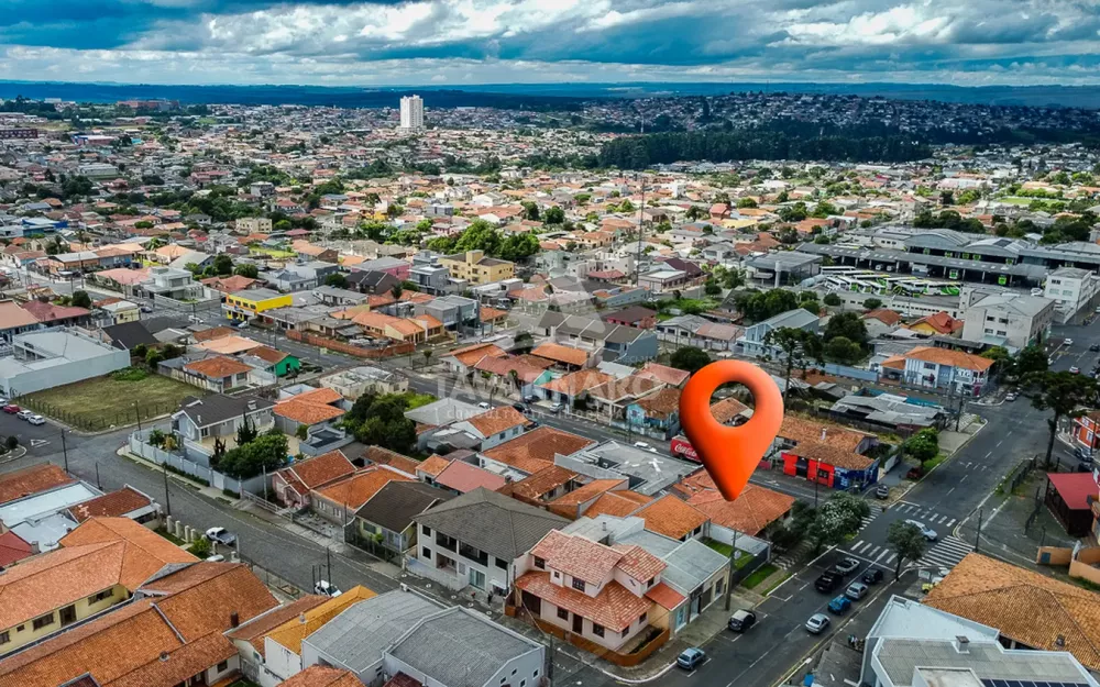 Casa à venda com 4 quartos, 240m² - Foto 4