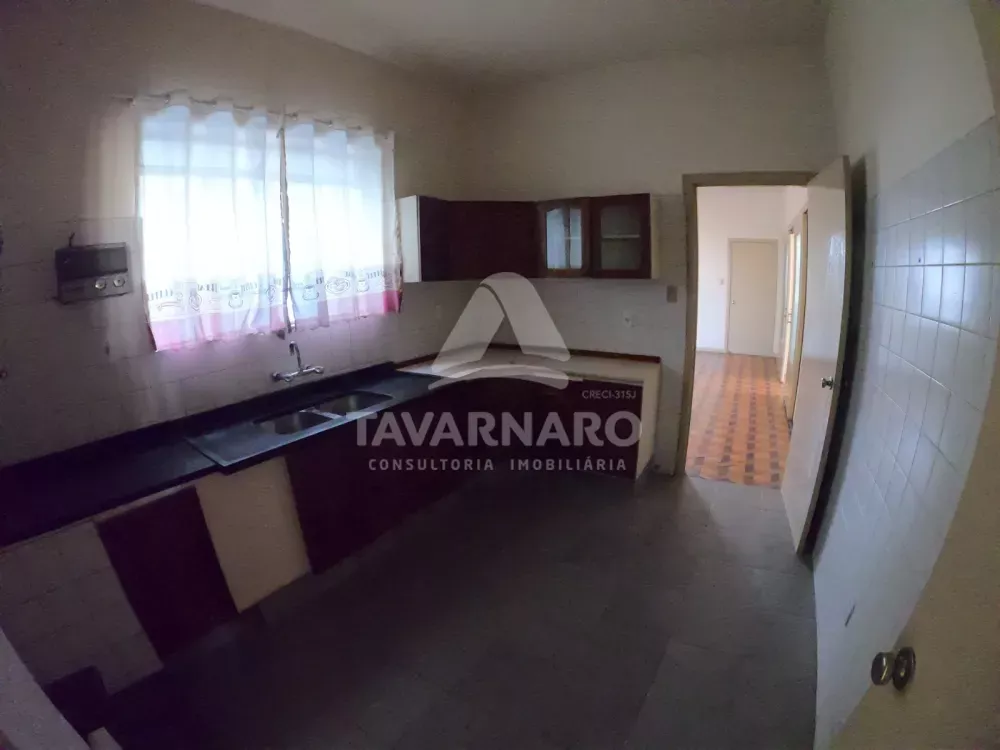 Apartamento para alugar com 4 quartos, 175m² - Foto 4