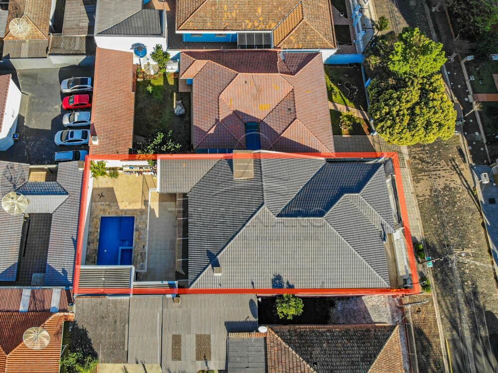 Conjunto Comercial-Sala à venda com 3 quartos, 250m² - Foto 1