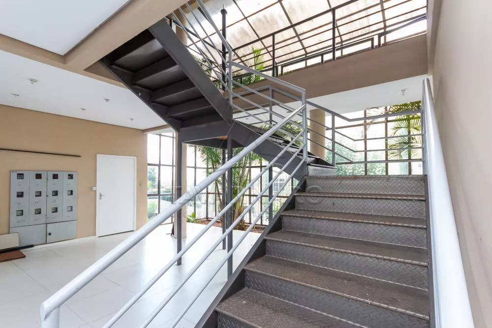 Sala-Conjunto, 1200 m² - Foto 2