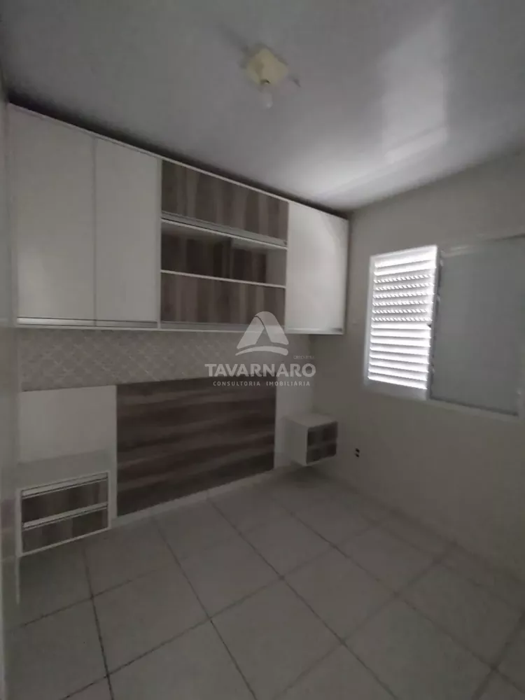 Casa à venda com 2 quartos, 42m² - Foto 2