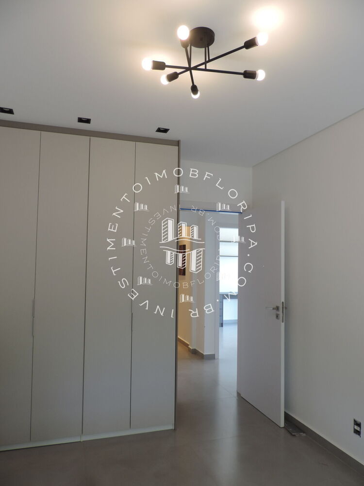 Apartamento para alugar com 3 quartos, 200m² - Foto 4
