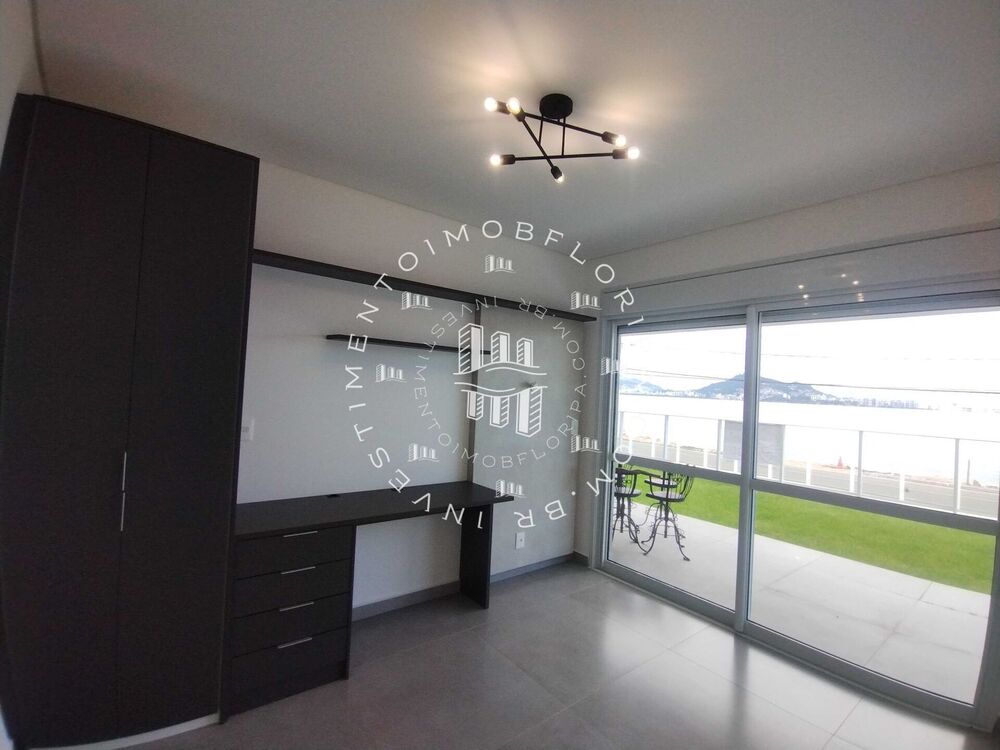 Apartamento para alugar com 3 quartos, 200m² - Foto 3
