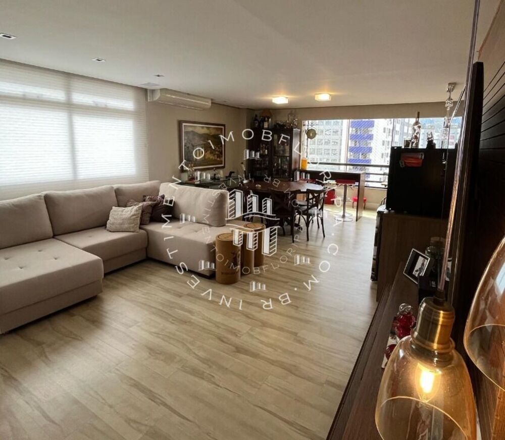 Apartamento à venda com 3 quartos, 139m² - Foto 1