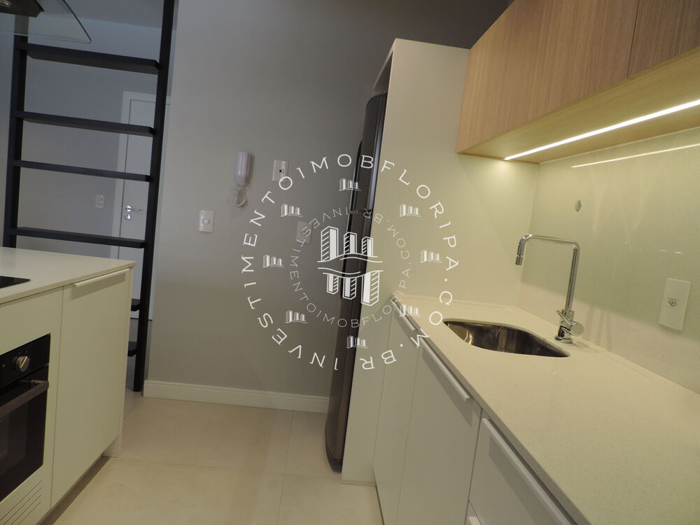 Apartamento à venda com 3 quartos, 101m² - Foto 2