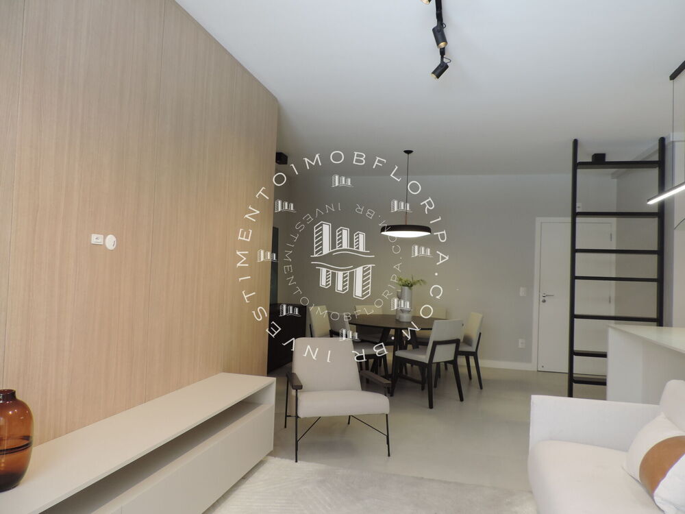 Apartamento à venda com 3 quartos, 101m² - Foto 1