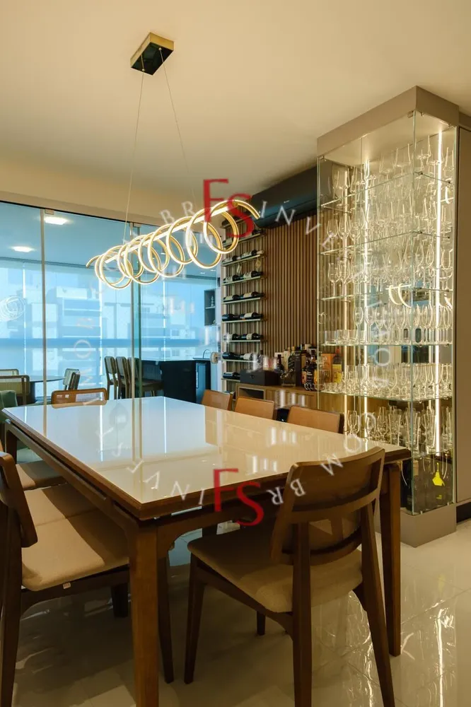 Apartamento, 3 quartos, 160 m² - Foto 1