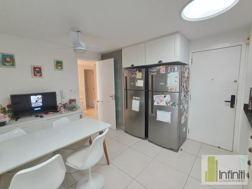 Apartamento, 3 quartos, 220 m² - Foto 10