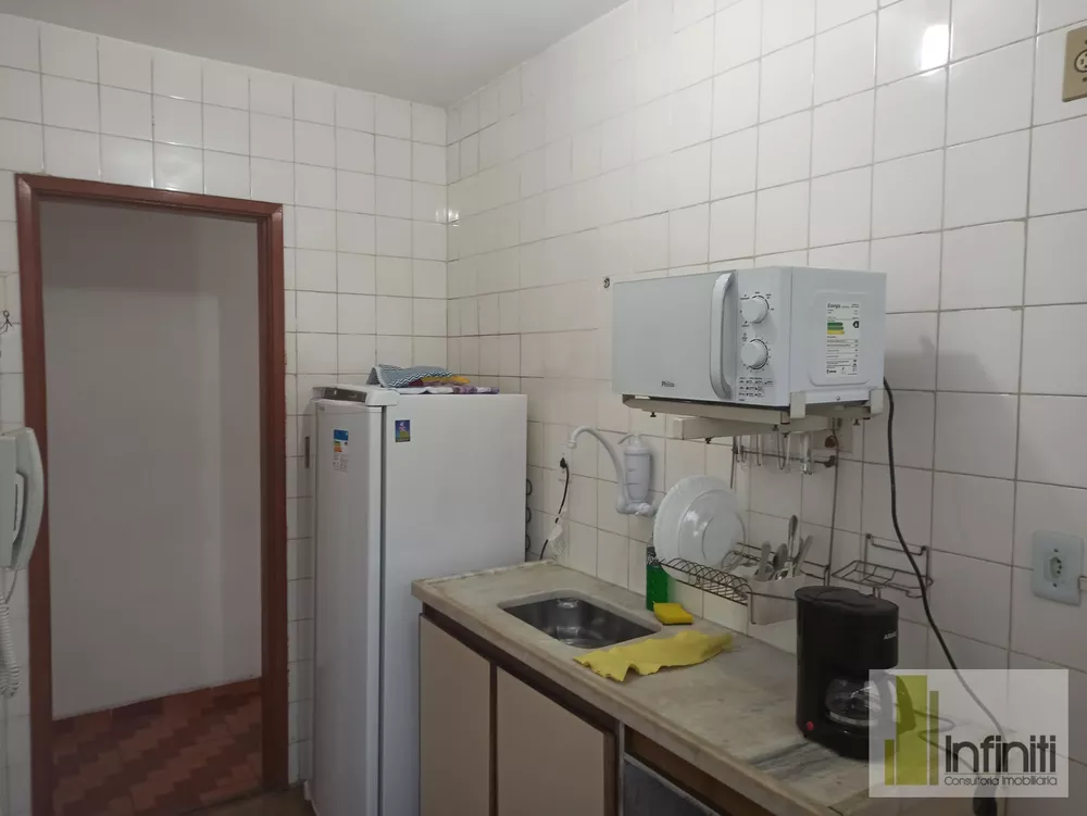 Apartamento à venda com 3 quartos, 60m² - Foto 2