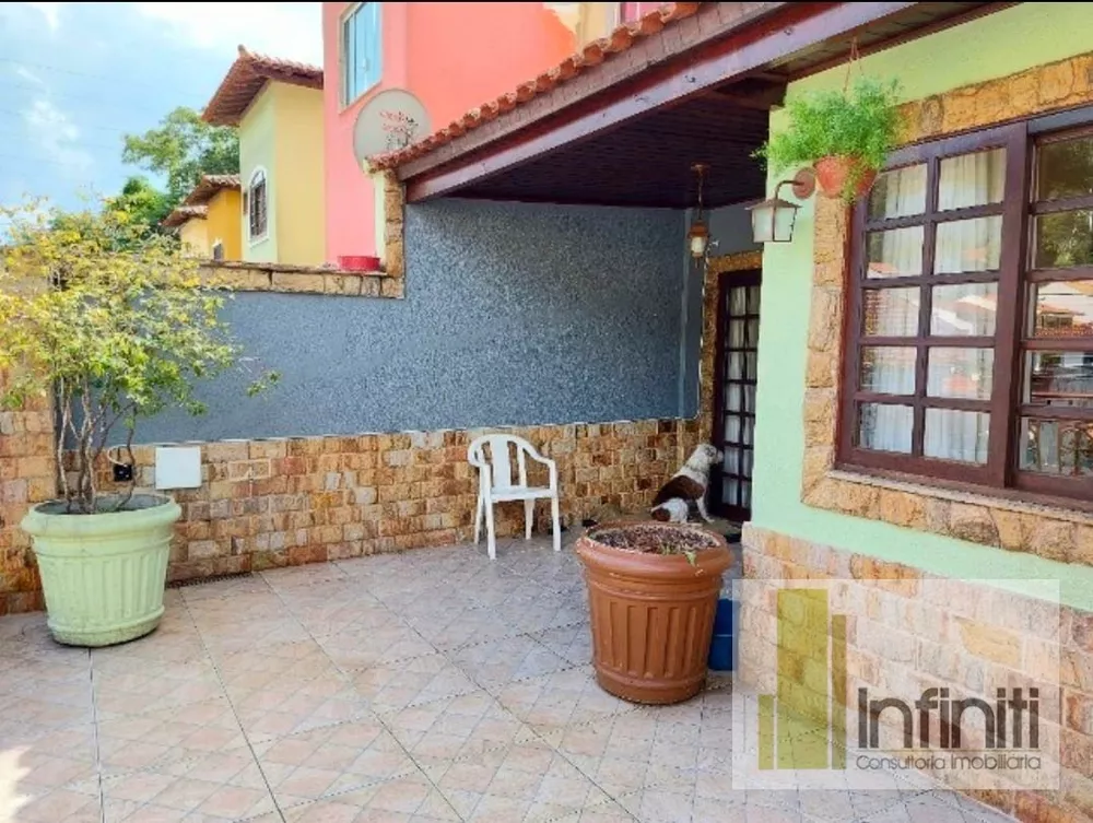 Casa, 3 quartos, 176 m² - Foto 2