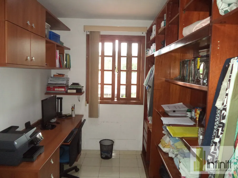 Casa, 3 quartos, 275 m² - Foto 38