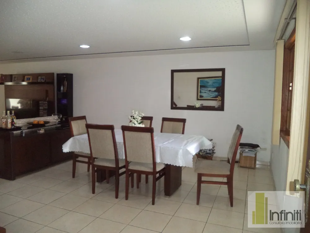 Casa, 3 quartos, 275 m² - Foto 12