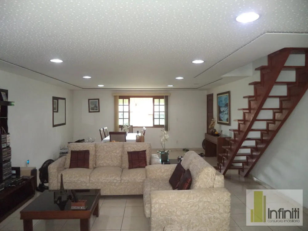 Casa, 3 quartos, 275 m² - Foto 10