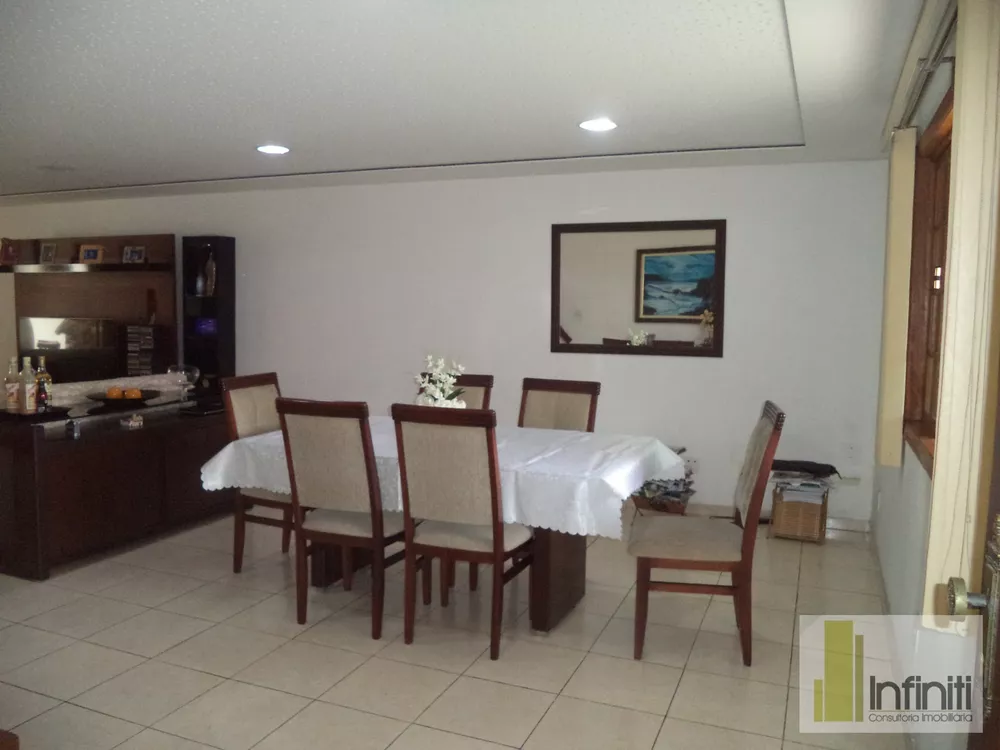 Casa, 3 quartos, 275 m² - Foto 6
