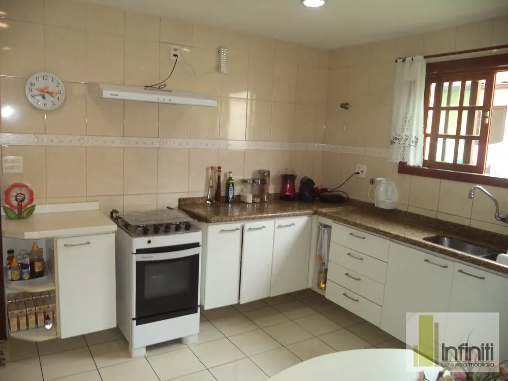 Casa, 3 quartos, 275 m² - Foto 24
