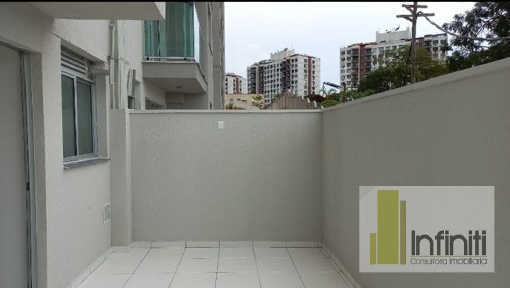 Apartamento à venda com 2 quartos, 64m² - Foto 12