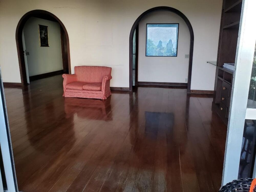 Apartamento à venda com 4 quartos, 200m² - Foto 2