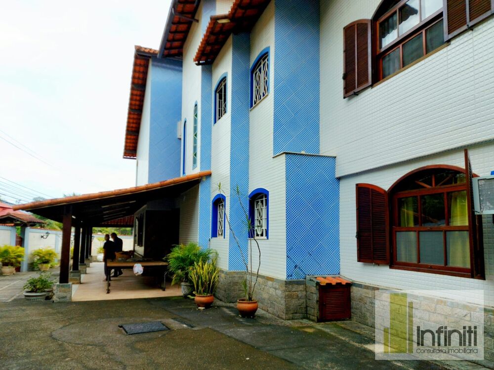 Casa de Condomínio à venda com 6 quartos, 837m² - Foto 2