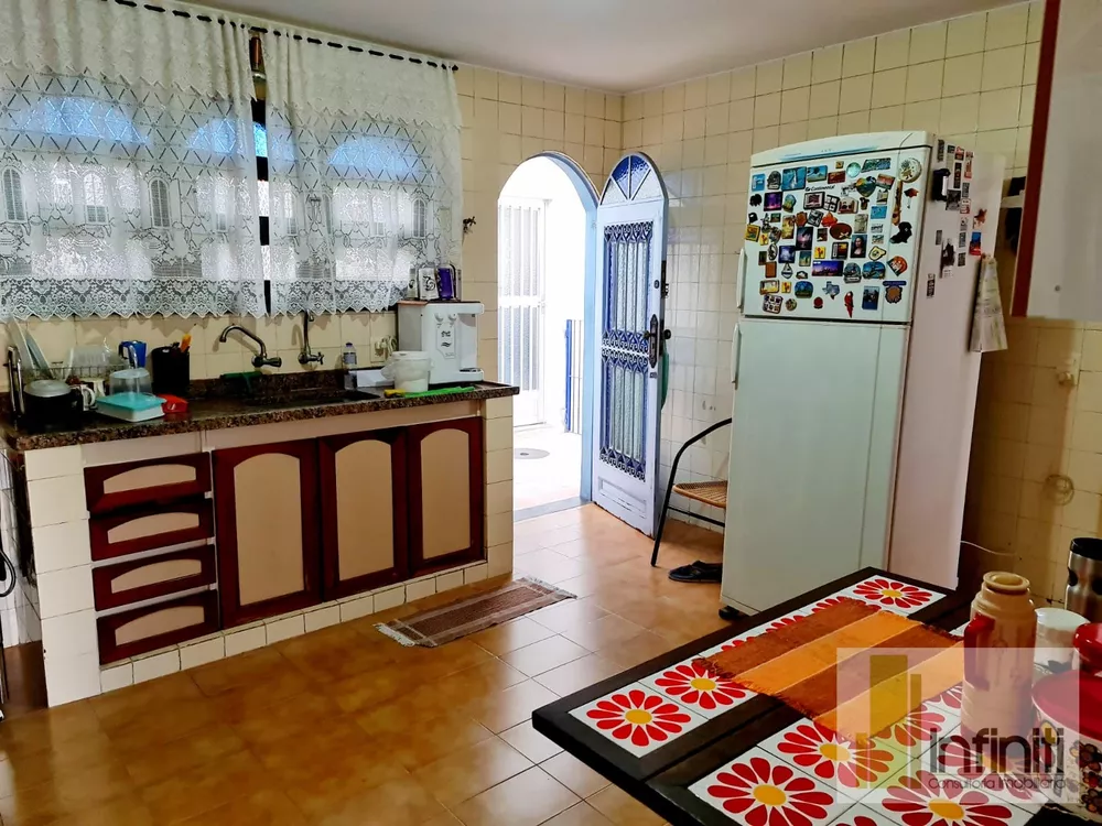 Casa, 3 quartos, 235 m² - Foto 15