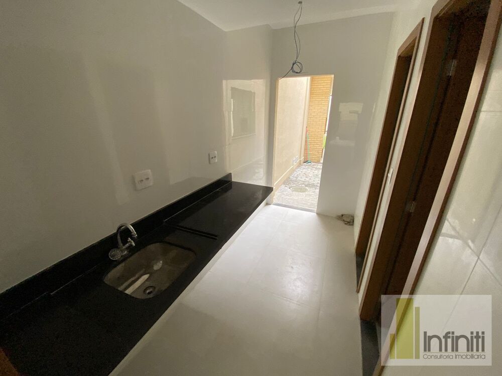 Casa à venda com 4 quartos, 170m² - Foto 7