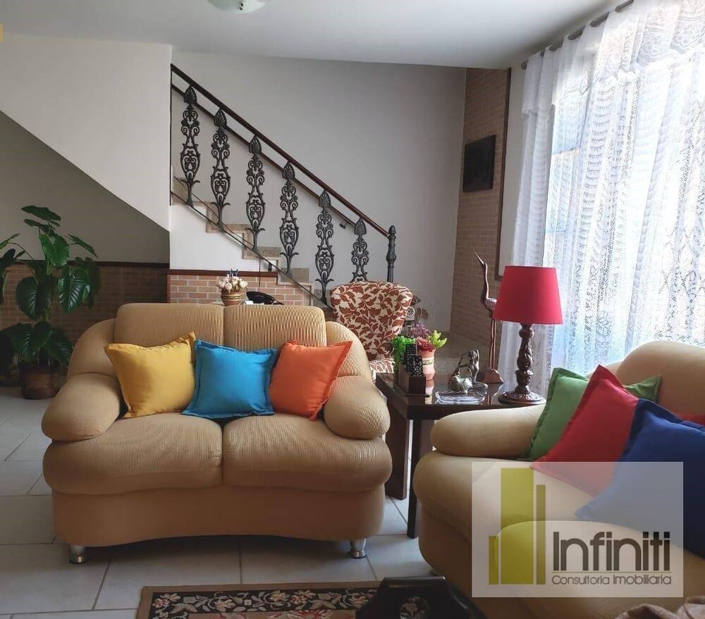 Casa de Condomínio à venda com 4 quartos, 160m² - Foto 3