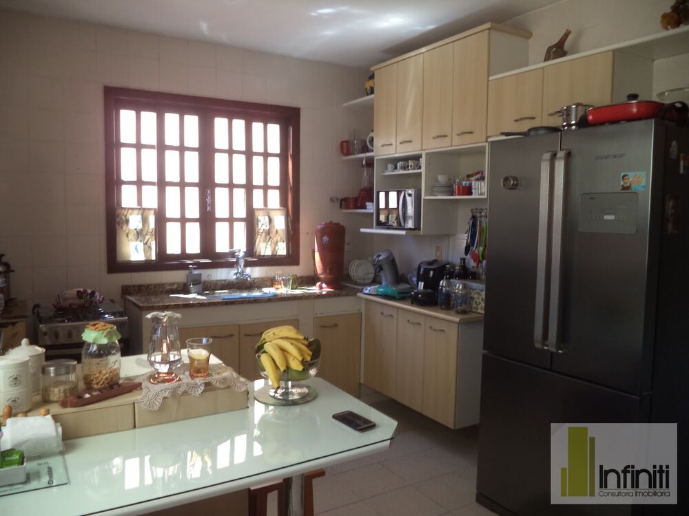 Casa de Condomínio à venda com 3 quartos, 360m² - Foto 9