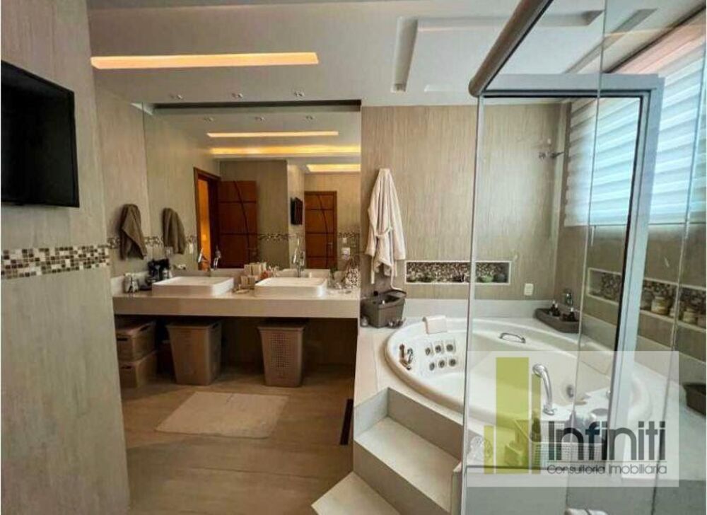 Casa à venda com 4 quartos, 594m² - Foto 11